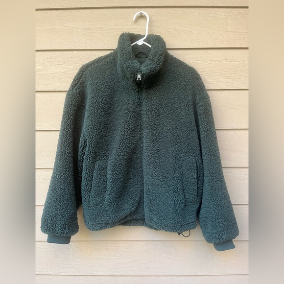 Levi’s Women’s Sherpa Fleece Jacket Zip Front EUC size small - Picture 7 of 7